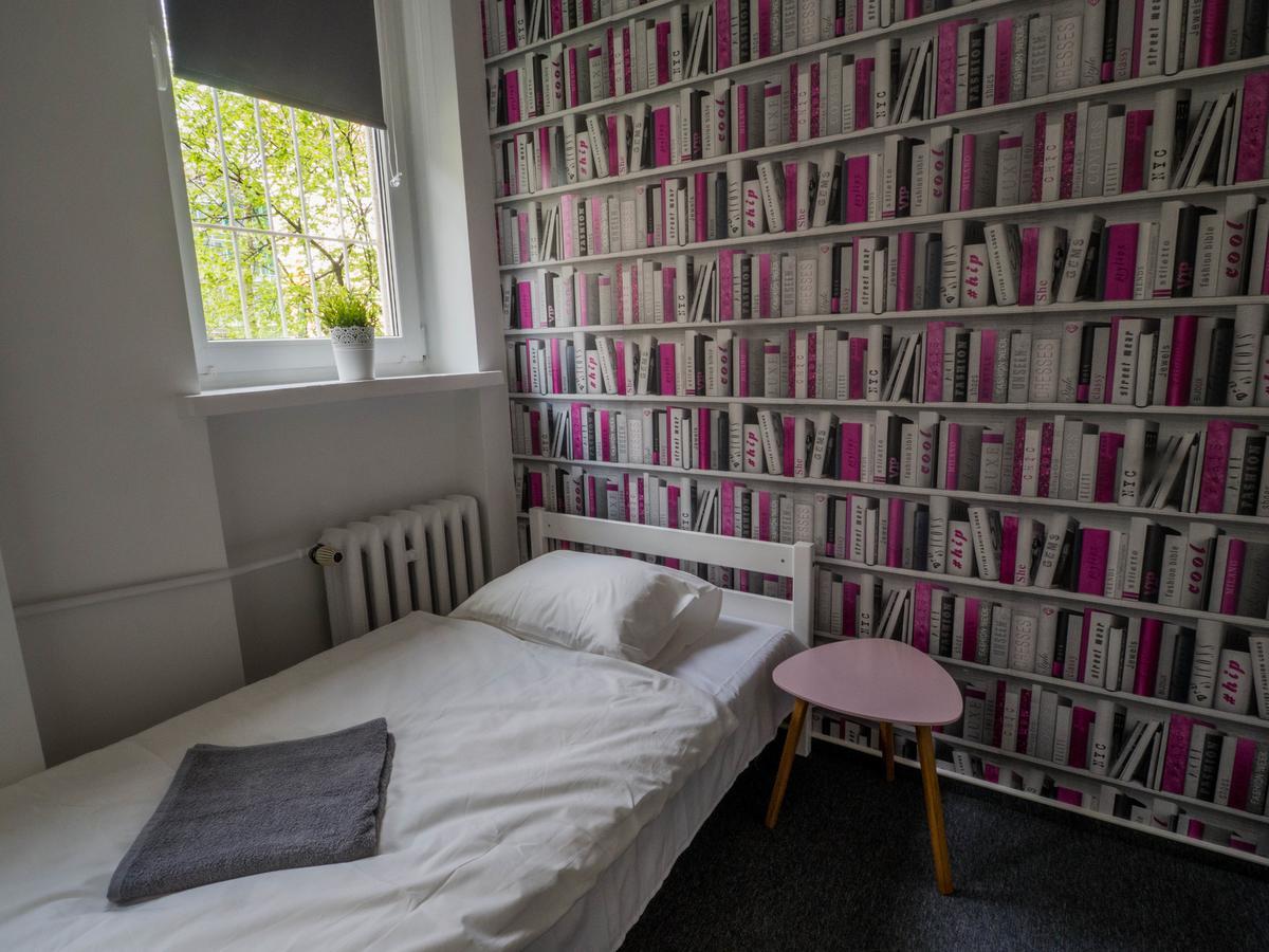 Sawa Hostel Варшава Экстерьер фото