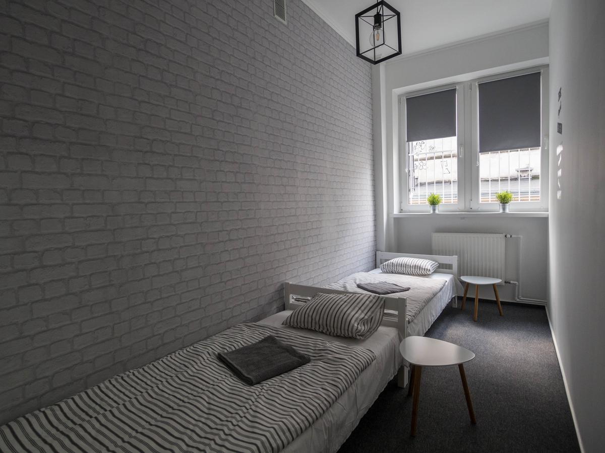 Sawa Hostel Варшава Экстерьер фото